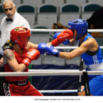 Två kvinnliga boxare under en match i boxningsgalan Golden Girl i Boråshallen 2018.